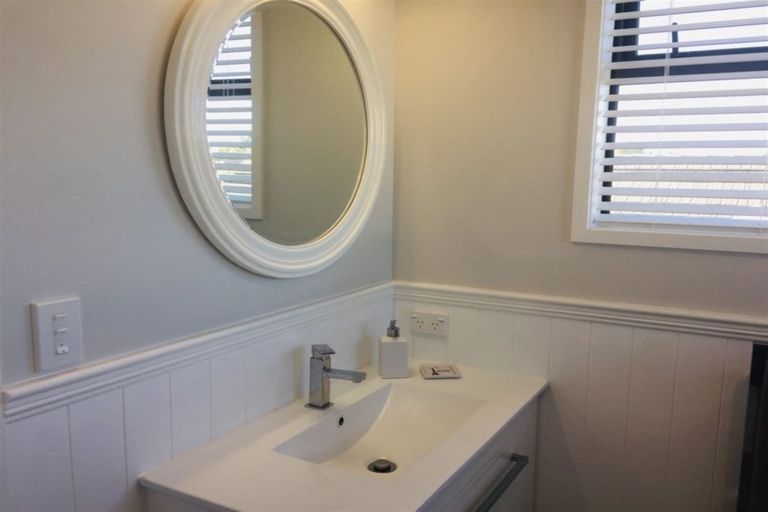 Photo of property in 8 Oceania Sands Way, Papamoa Beach, Papamoa, 3118