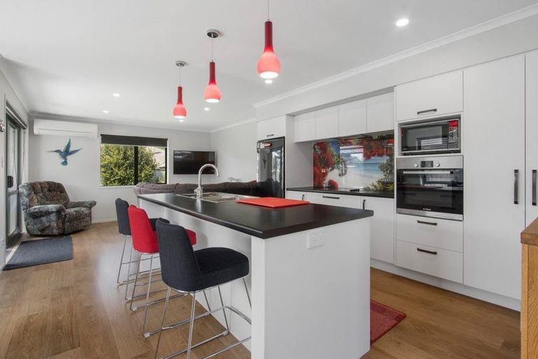 Photo of property in 6 Maniaroa Drive, Katikati, 3129