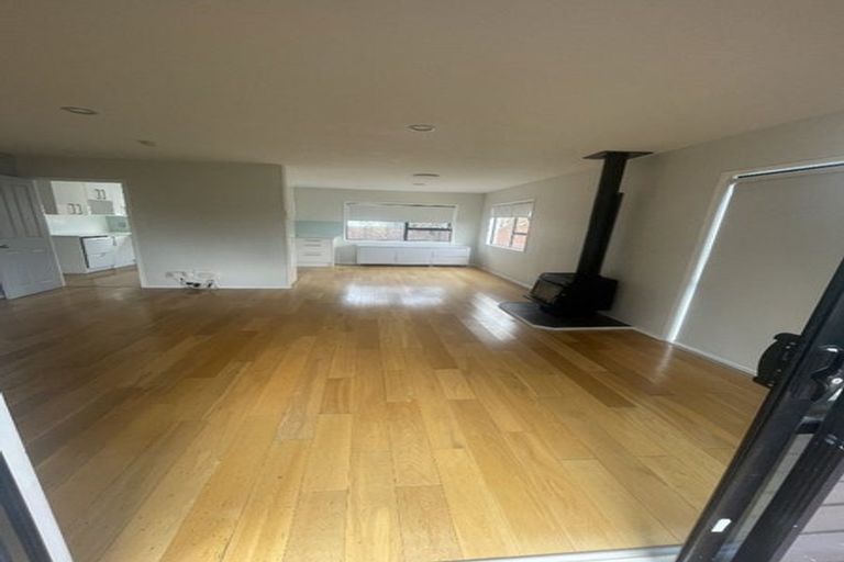 Photo of property in 4 Coubray Place, Botany Downs, Auckland, 2010