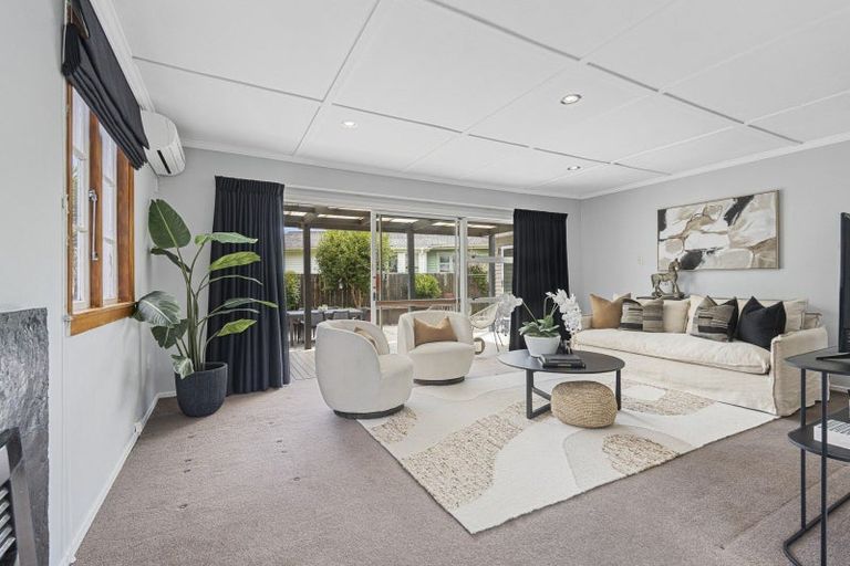 Photo of property in 3 London Terrace, Welbourn, New Plymouth, 4312