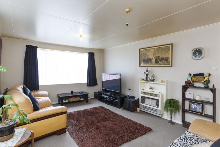 Photo of property in 5 Buller Place, Westbrook, Palmerston North, 4412