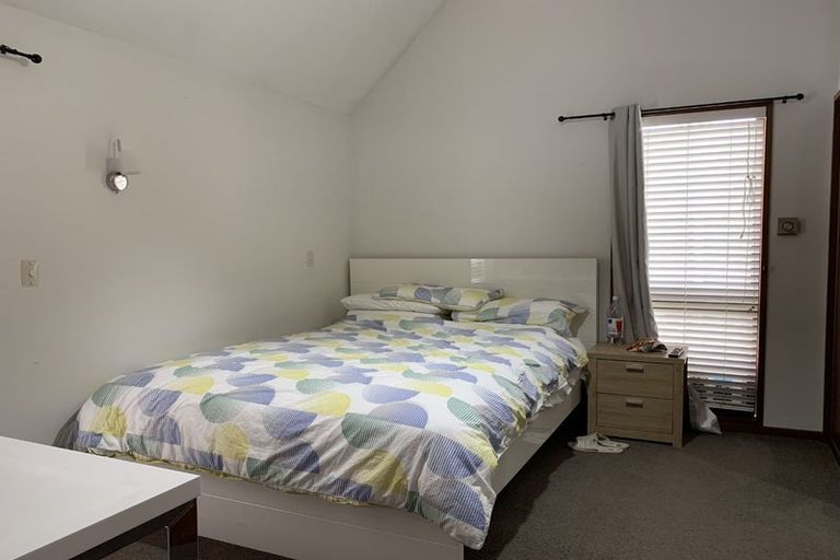 Photo of property in 43n Waimairi Road, Upper Riccarton, Christchurch, 8041