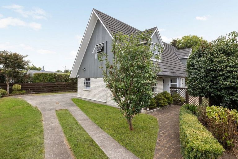 Photo of property in 123a Taylor Street, Cambridge, 3434