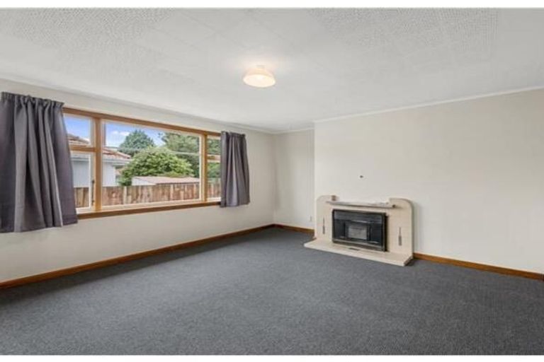 Photo of property in 12 Jennifer Street, Bryndwr, Christchurch, 8053