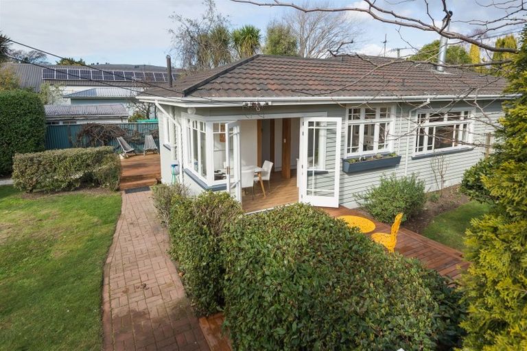 Photo of property in 119 Fifield Terrace, Opawa, Christchurch, 8023
