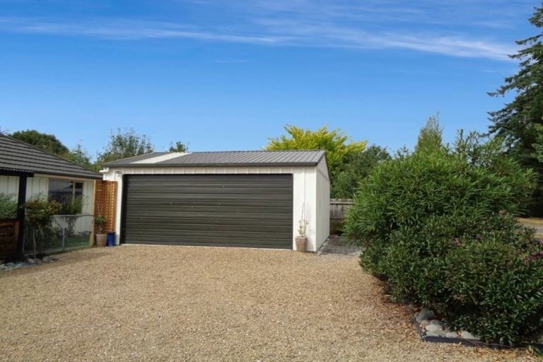 Photo of property in 4 Bluff Street, Coalgate, 7673