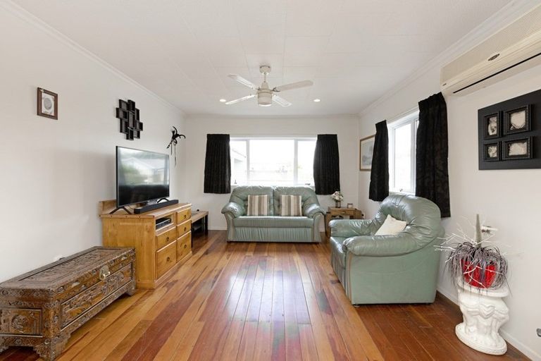 Photo of property in 56 Meeanee Road, Taradale, Napier, 4112