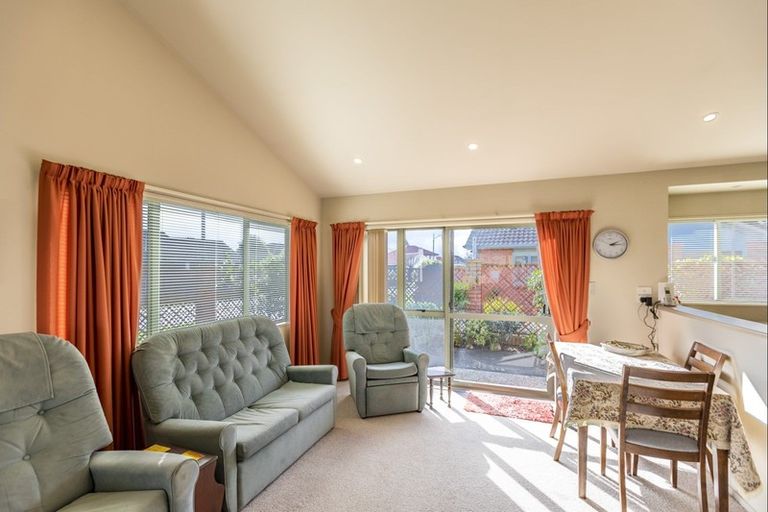Photo of property in 10 Park Road, Greenmeadows, Napier, 4112