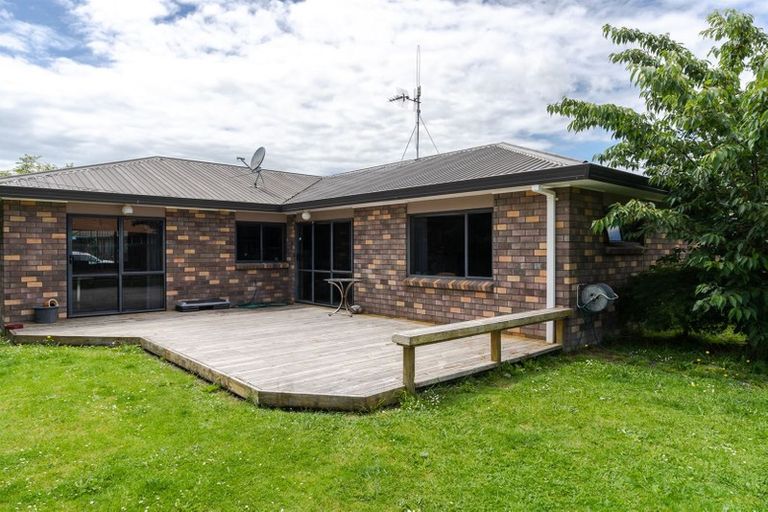 Photo of property in 2 Drake Place, Fairview Downs, Hamilton, 3214