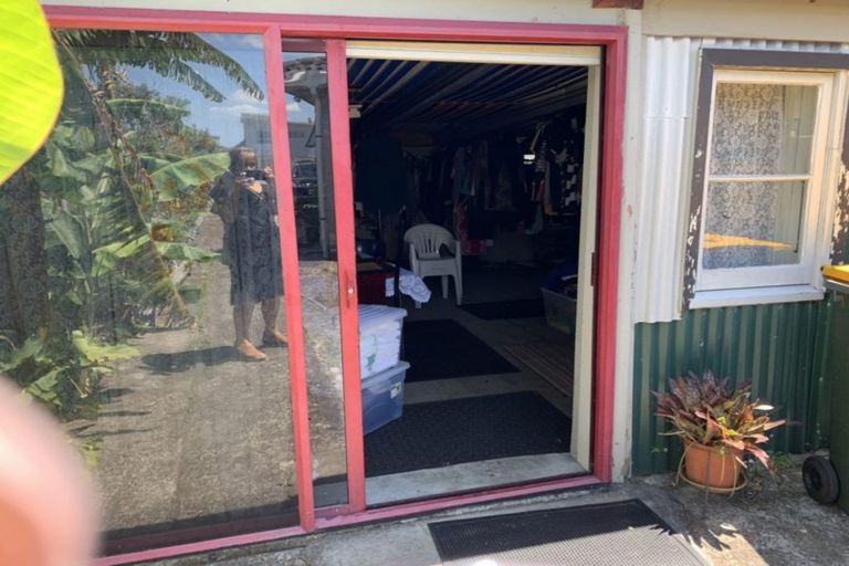 Photo of property in 28 Cottingham Crescent, Mangere East, Auckland, 2024