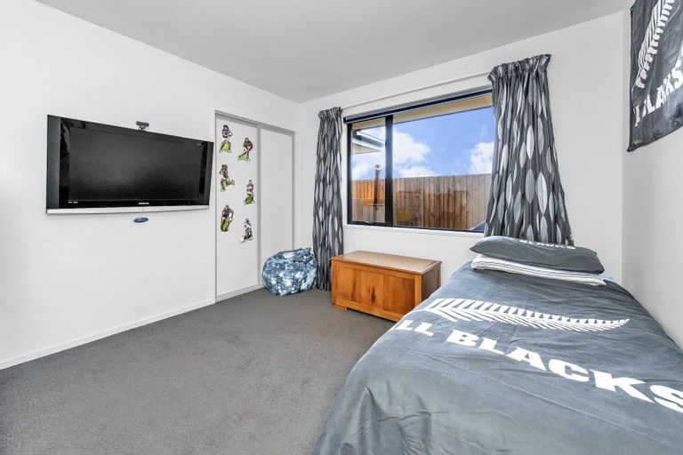 Photo of property in 48c Lewis Crescent, Rolleston, 7614