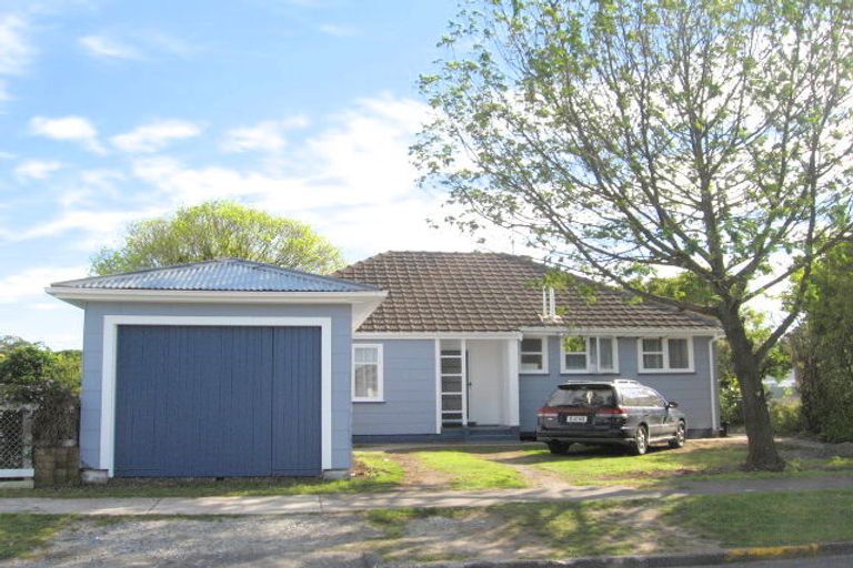 Photo of property in 11 Churchill Crescent, Te Hapara, Gisborne, 4010