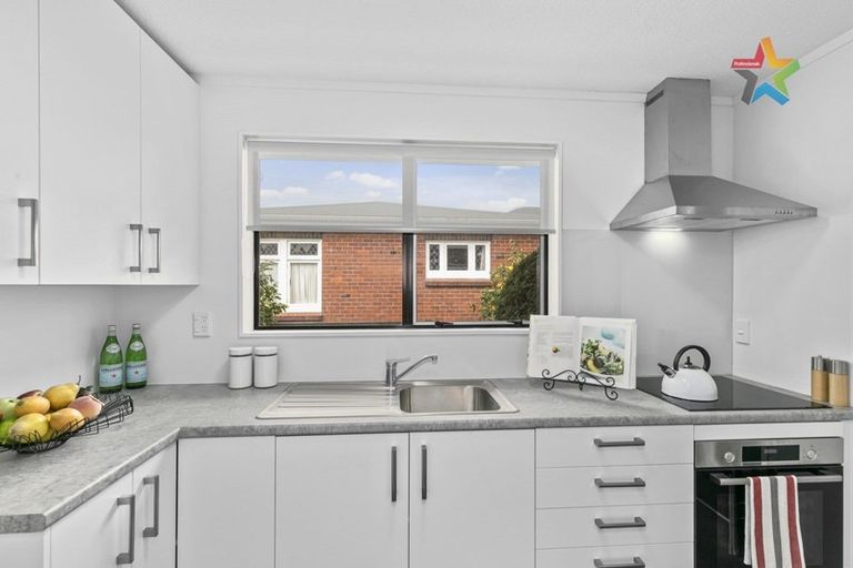 Photo of property in 9a Birdwood Road, Waterloo, Lower Hutt, 5011