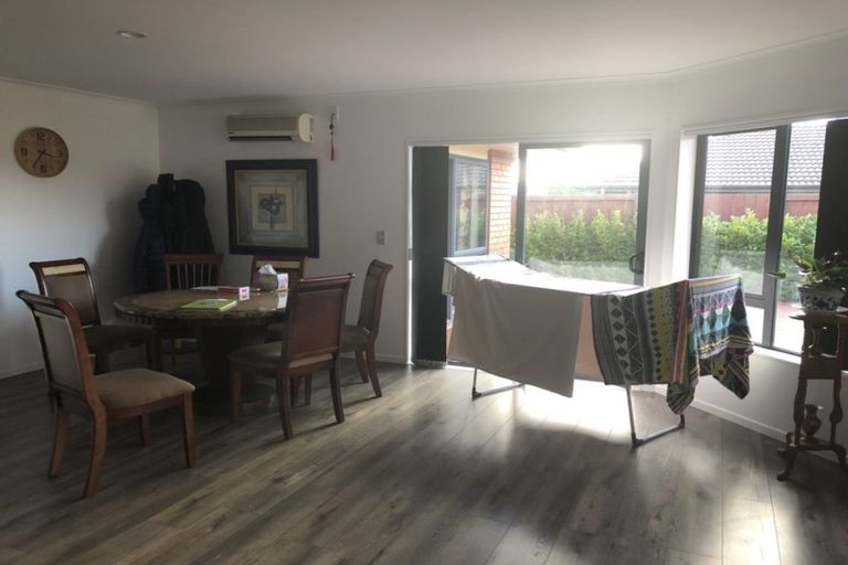 Photo of property in 22 Whitford Place, Rototuna North, Hamilton, 3210