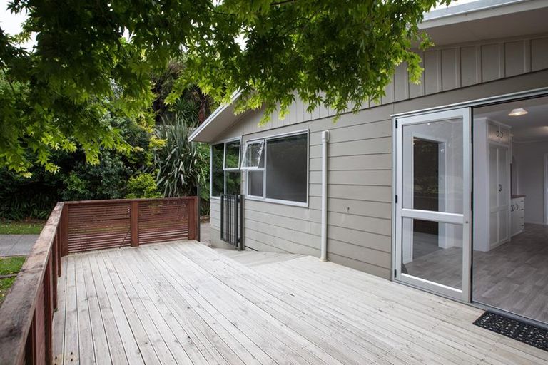 Photo of property in 5 Poharama Place, Marfell, New Plymouth, 4310