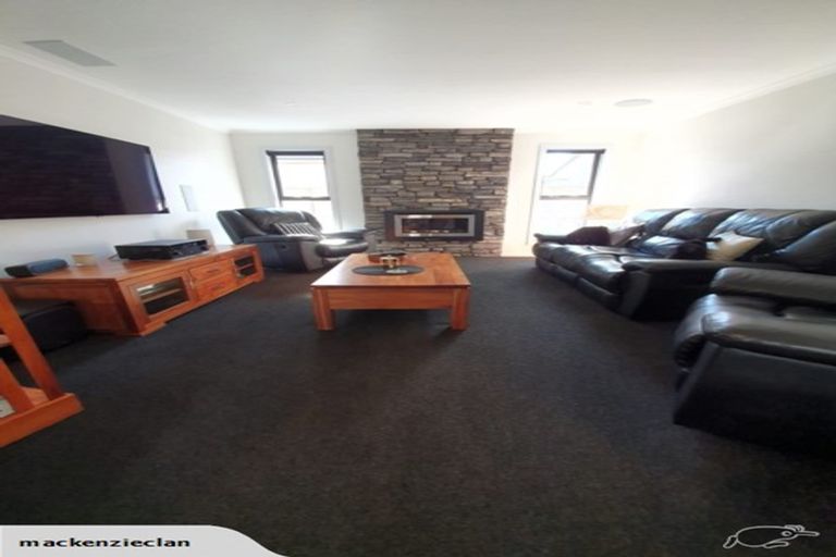 Photo of property in 87 Woburn Road, Woburn, Lower Hutt, 5010