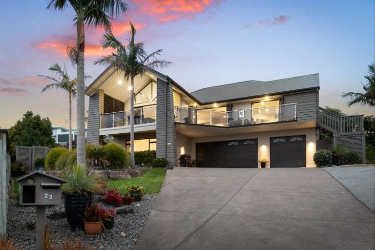 Photo of property in 22 Haden Place, Omokoroa, 3114