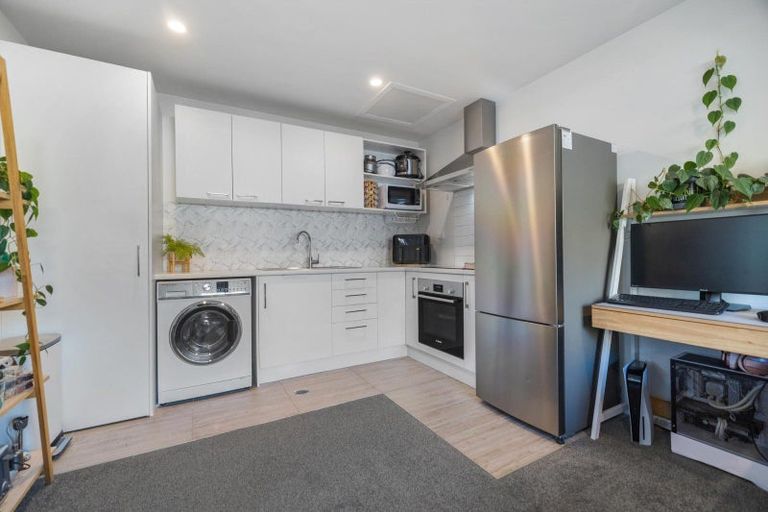 Photo of property in 33 Headley Drive, Lower Shotover, Queenstown, 9304