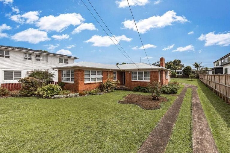 Photo of property in 9 Wellesley Road, Mangere Bridge, Auckland, 2022