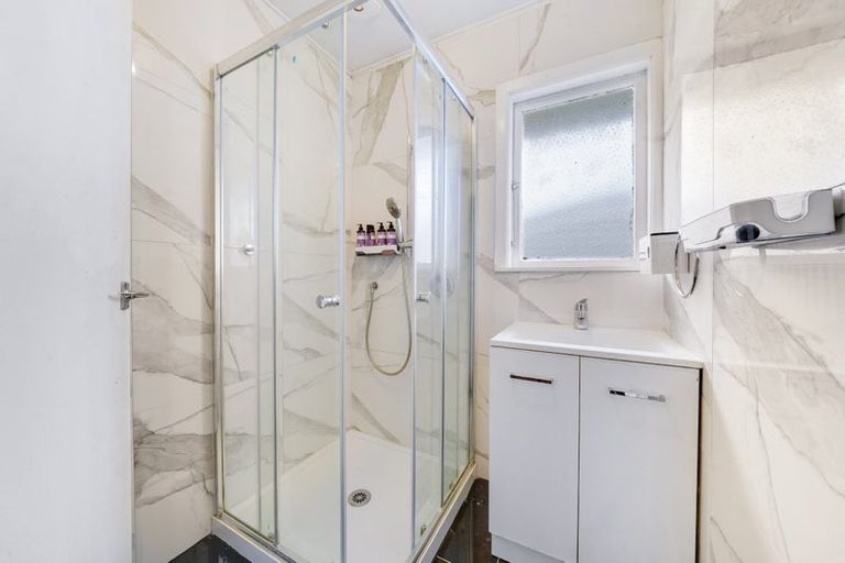 Photo of property in 33 Haddon Street, Mangere East, Auckland, 2024