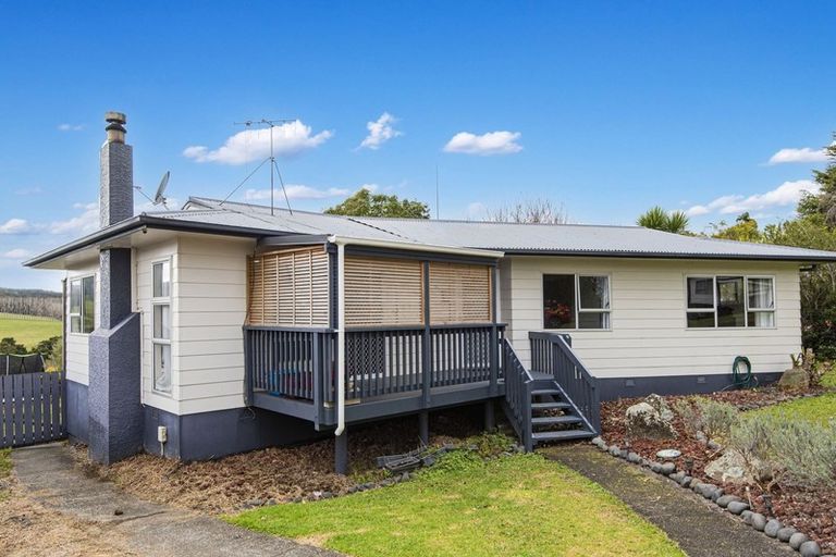 Photo of property in 22 Escalona Street, Te Kamo, Whangarei, 0112