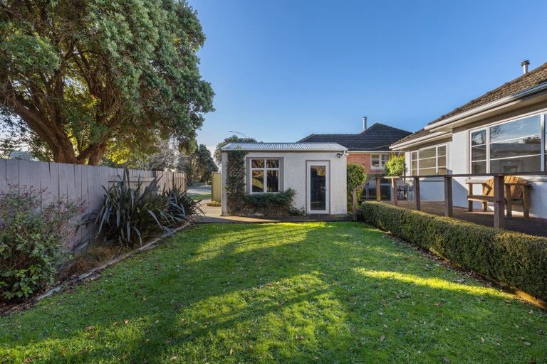 Photo of property in 51 Manawatu Street, Hokowhitu, Palmerston North, 4410