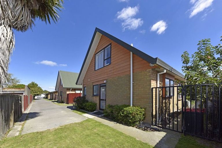 Photo of property in 4/23 Tower Street, Hornby, Christchurch, 8042