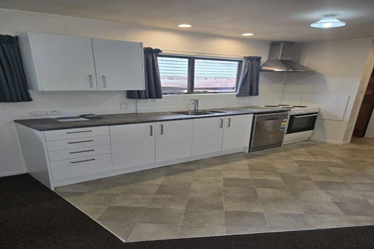 Photo of property in 2/20 Roulston Street, Pukekohe, 2120