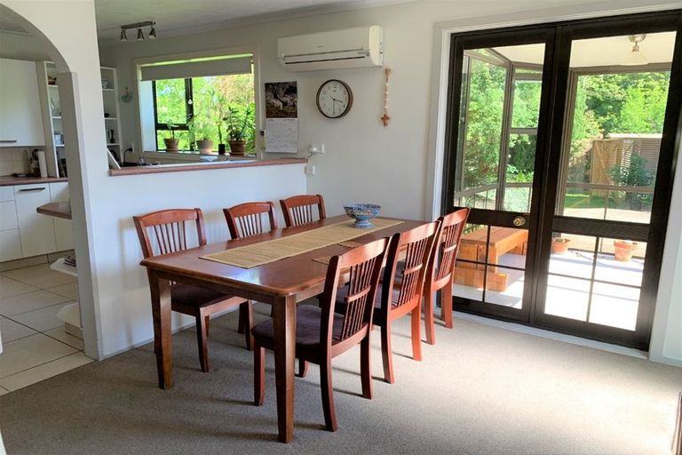 Photo of property in 405 Avonhead Road, Avonhead, Christchurch, 8042