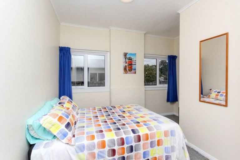 Photo of property in 5 Atiawa Street, Glen Avon, New Plymouth, 4312