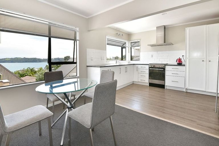 Photo of property in 7 Melandra Road, Stanmore Bay, Whangaparaoa, 0932