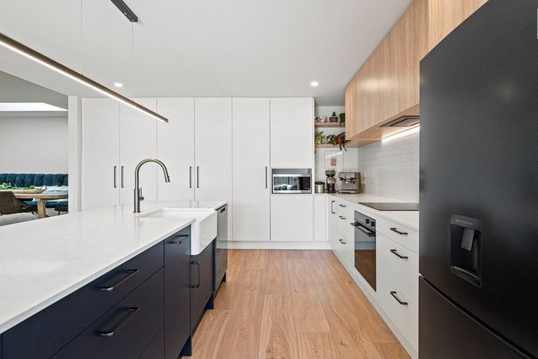 Photo of property in 18 Plough Street, Jacks Point, 9371