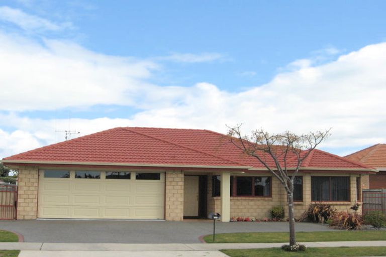 Photo of property in 6 Kahira Crescent, Papamoa Beach, Papamoa, 3118