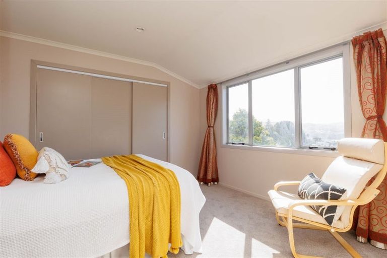 Photo of property in 27a Hawtrey Terrace, Churton Park, Wellington, 6037