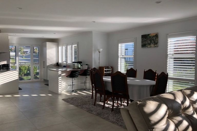 Photo of property in 2 Vincent Mcgrath Crescent, Swanson, Auckland, 0614