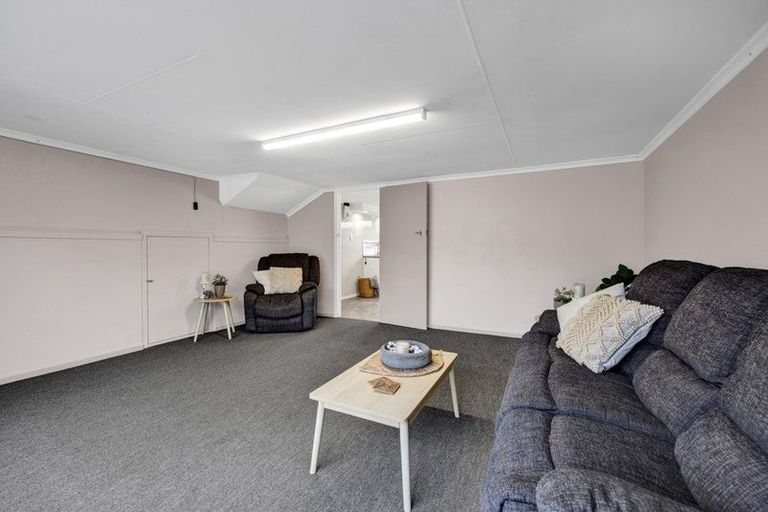 Photo of property in 90 Manawapou Road, Hawera, 4610