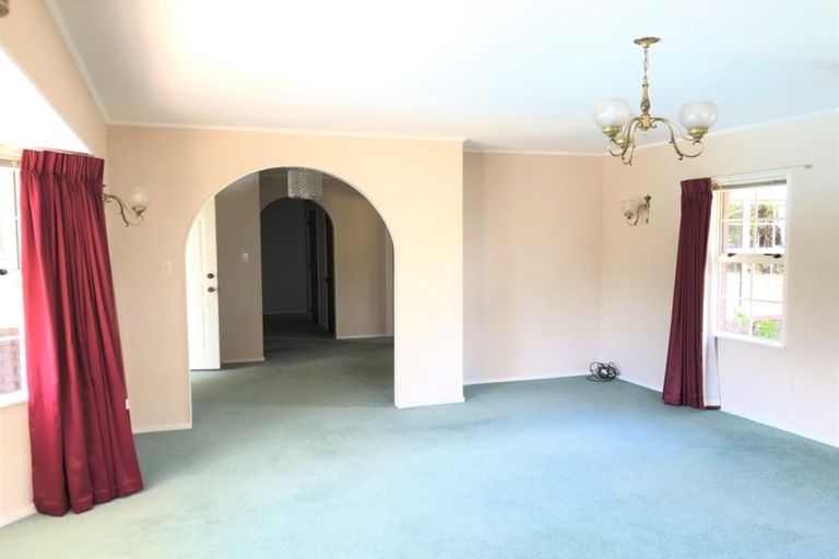 Photo of property in 19 Nui Mana Place, Te Atatu South, Auckland, 0610