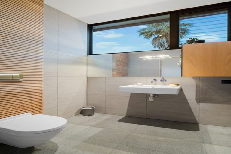 Photo of property in 51 Pacific Parade, Army Bay, Whangaparaoa, 0930