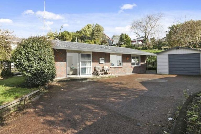 Photo of property in 21 Constable Road, Waiuku, 2123