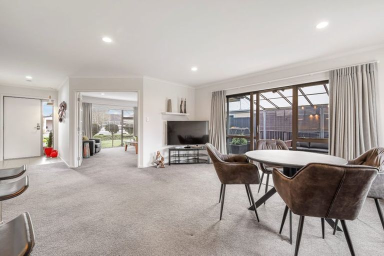 Photo of property in 30 Taiore Crescent, Marshland, Christchurch, 8083