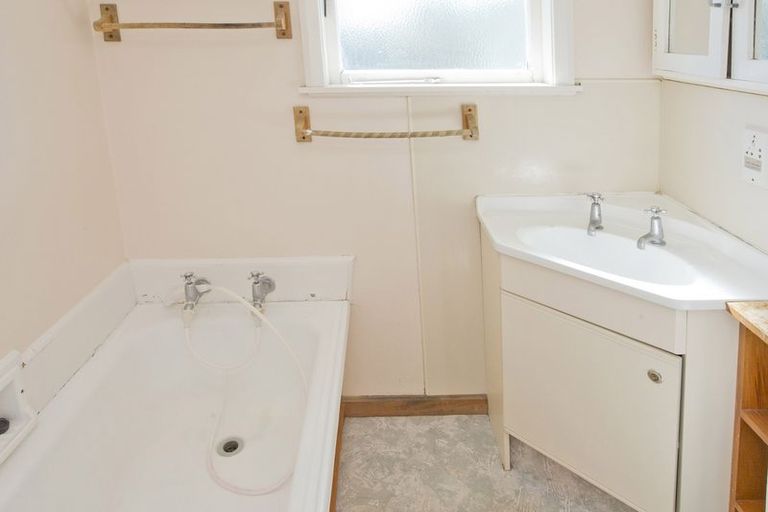 Photo of property in 6 Duff Crescent, Highbury, Palmerston North, 4412