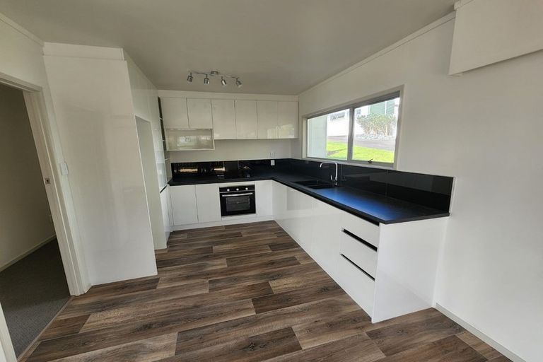 Photo of property in 1/38 Beulah Avenue, Rothesay Bay, Auckland, 0630