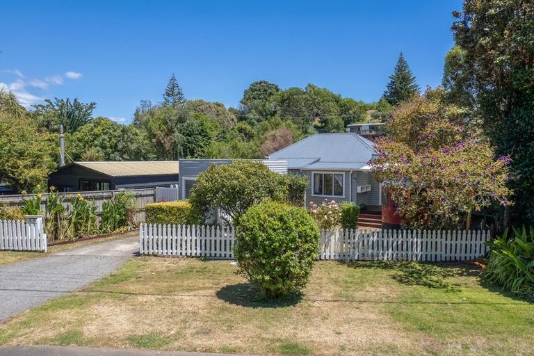 Photo of property in 56 Tennis Court Road, Raumati South, Paraparaumu, 5032