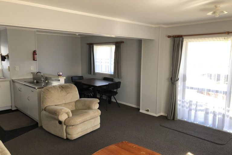 Photo of property in 150 Lemon Street, Strandon, New Plymouth, 4312