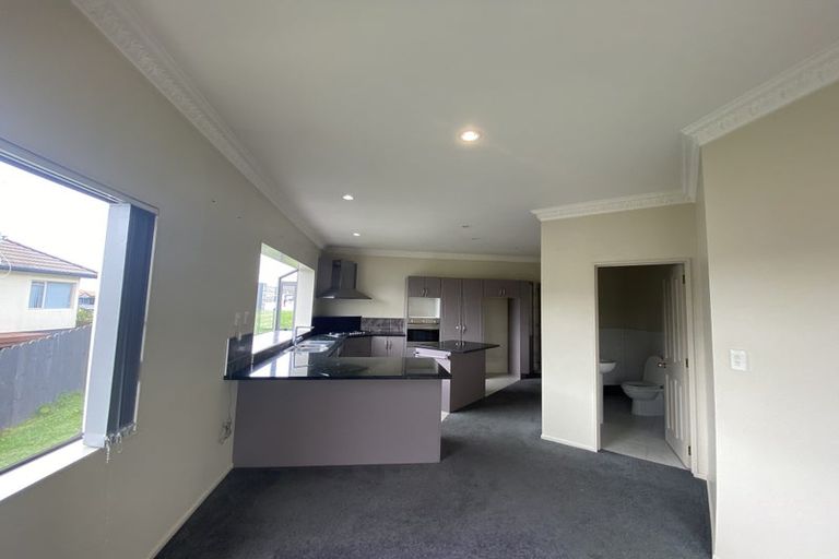 Photo of property in 29 Chieftain Rise, Goodwood Heights, Auckland, 2105