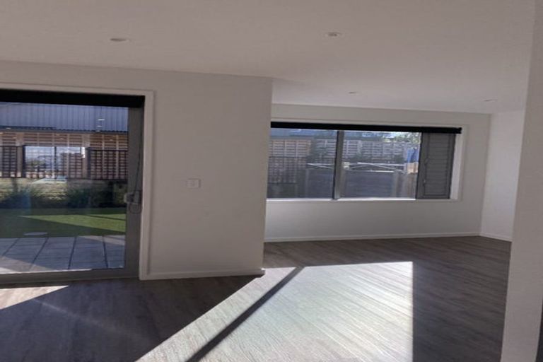 Photo of property in 7 Gunn Way, Hobsonville, Auckland, 0616