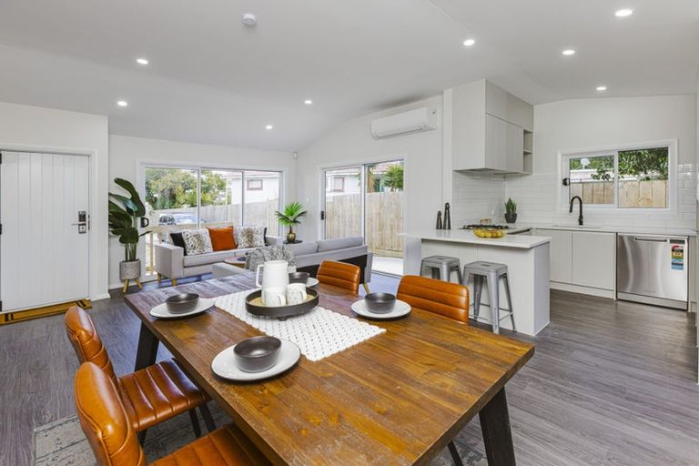 Photo of property in 30a Ferguson Street, Manurewa East, Auckland, 2102