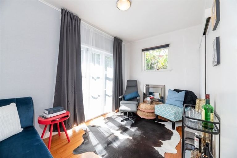 Photo of property in 23a Riserra Drive, Ranui, Auckland, 0612