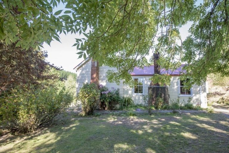 Photo of property in 79 Gabriels Gully Road, Lawrence, 9593