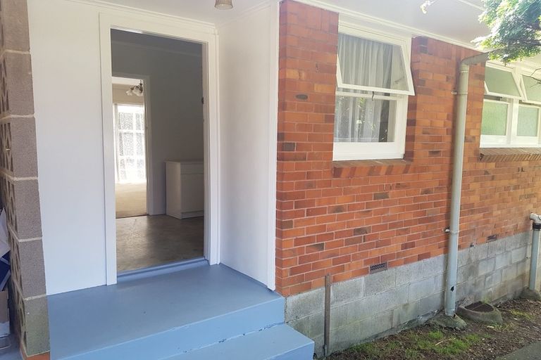 Photo of property in 19 Panorama Road, Mount Wellington, Auckland, 1060